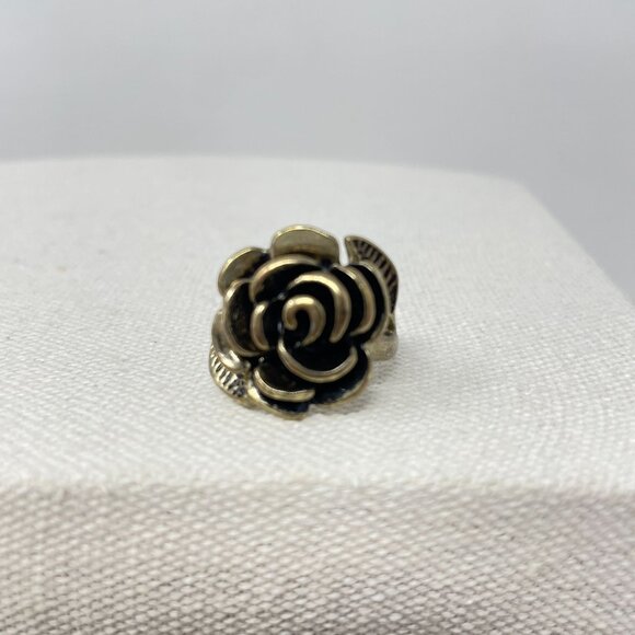 Rose Shaped Silver-Tone Ring Goth Witchy Whimsigoth Floral Flower Gothic - Picture 2 of 11